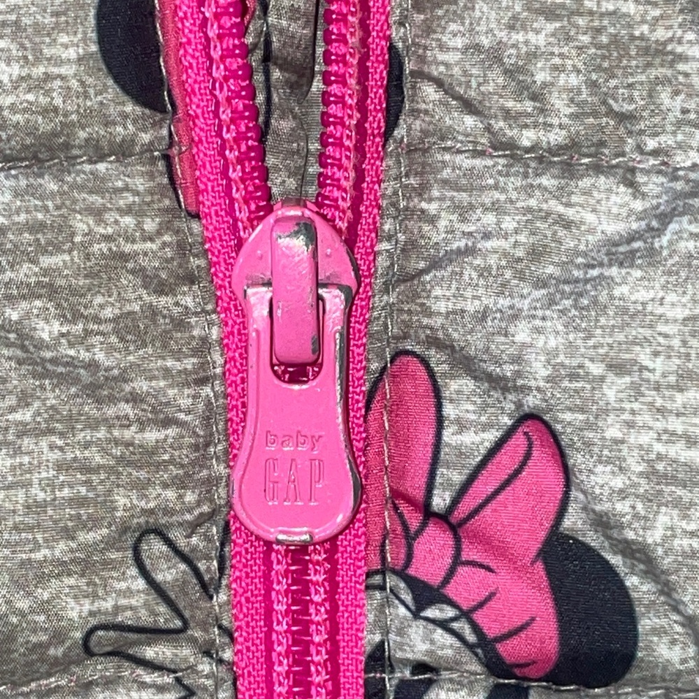 GAP babyGap | Disney Minnie Mouse ColdControl Puffer Jacket Trek 5. * - Picture 6 of 11